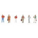 Figurines Personnages sur le quai