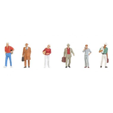 Figurines Personnages sur le quai
