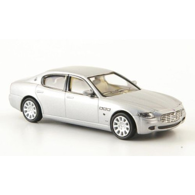 Miniature Maserati Quattroporte