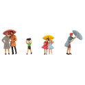 Figurines Passants avec parapluies