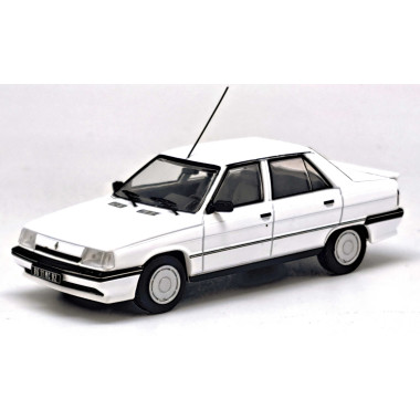 Renault 9 GTL blanc